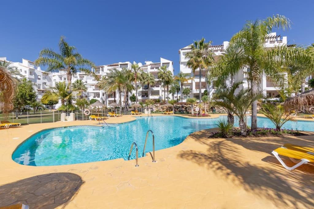 Luxuary Beachside 3Br Apartment ! Естепона Екстер'єр фото