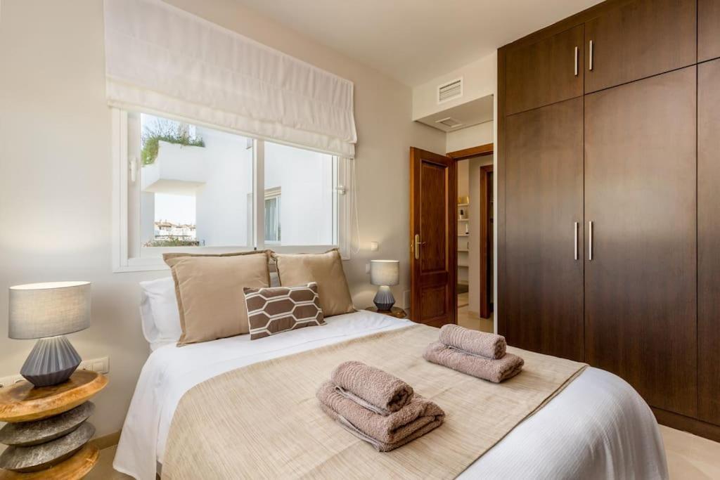 Luxuary Beachside 3Br Apartment ! Естепона Екстер'єр фото